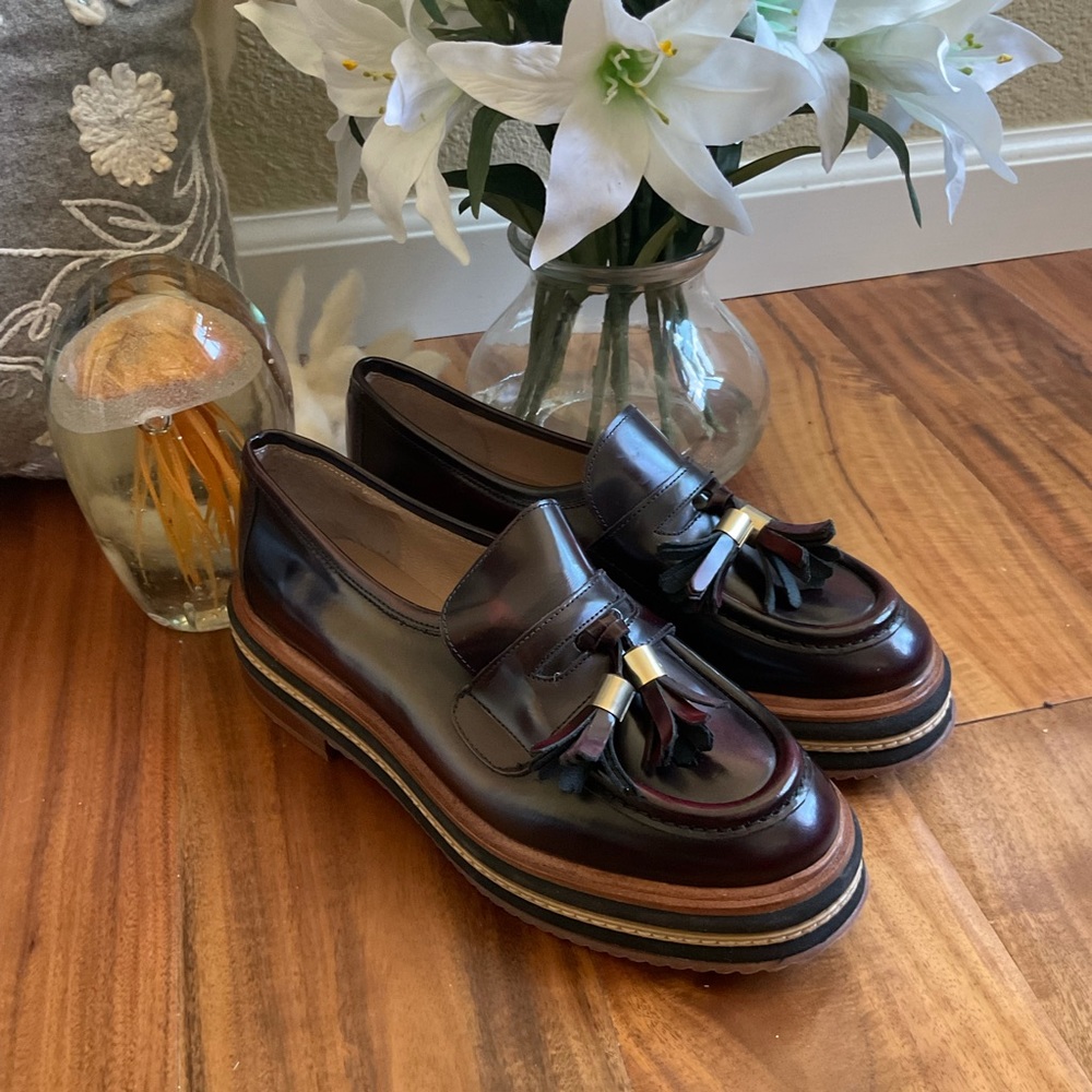 Shelly’s of London Tassel Platform Loafer 6.5 (Eu 37)